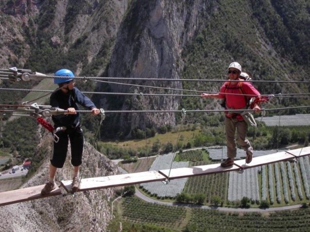 Genießen Sie die Via Ferrata-Kurse in Embrun 